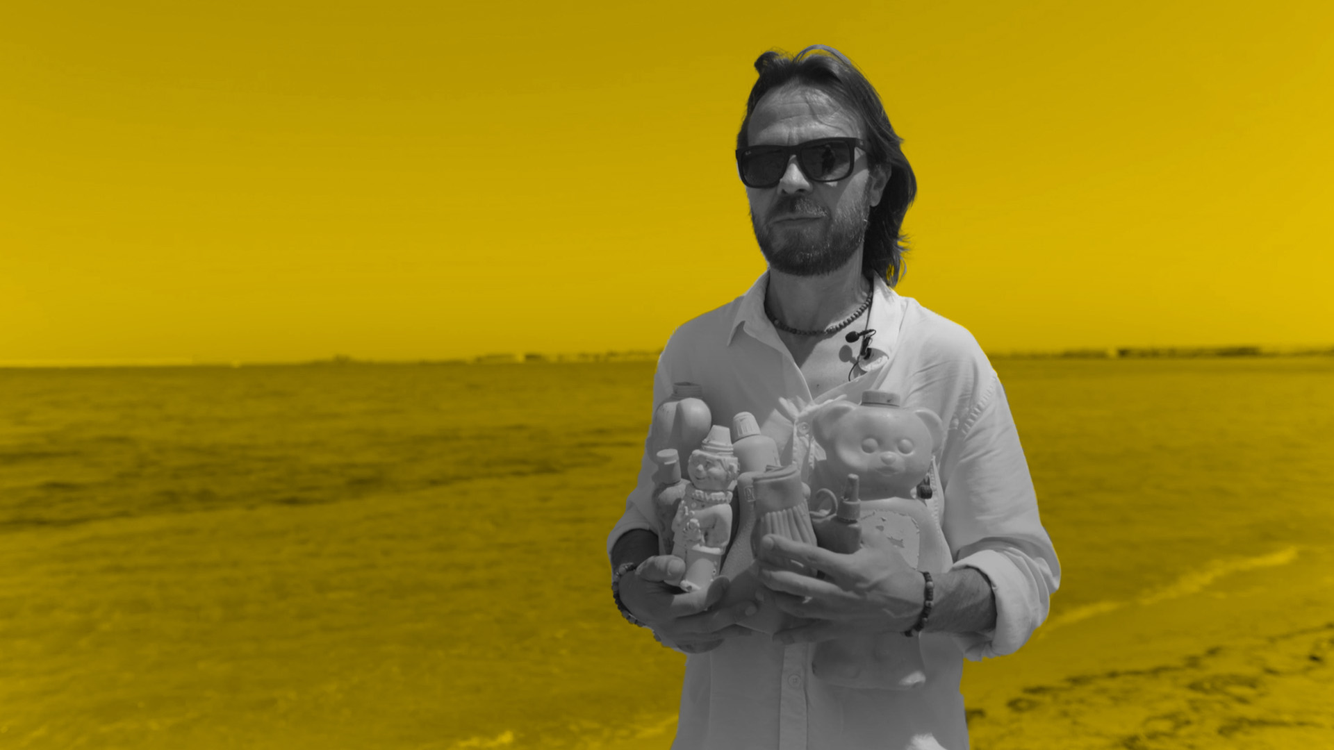 Plastic archaeology in the Mediterranean Sea